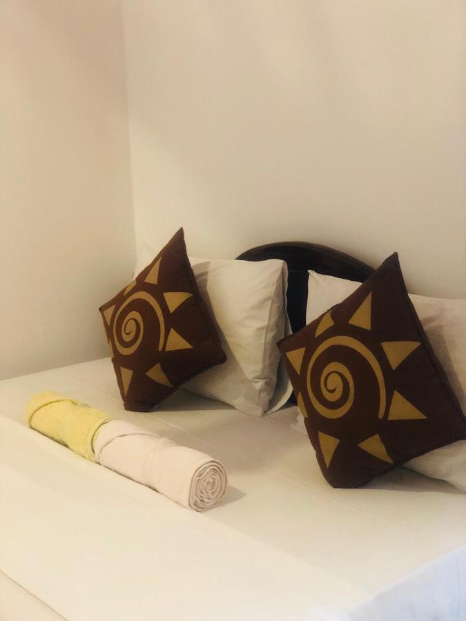 ViNiSH iNN Nallathanniya Ngoại thất bức ảnh
