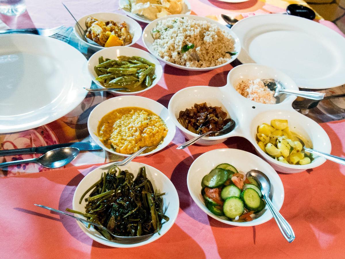 ViNiSH iNN Nallathanniya Ngoại thất bức ảnh